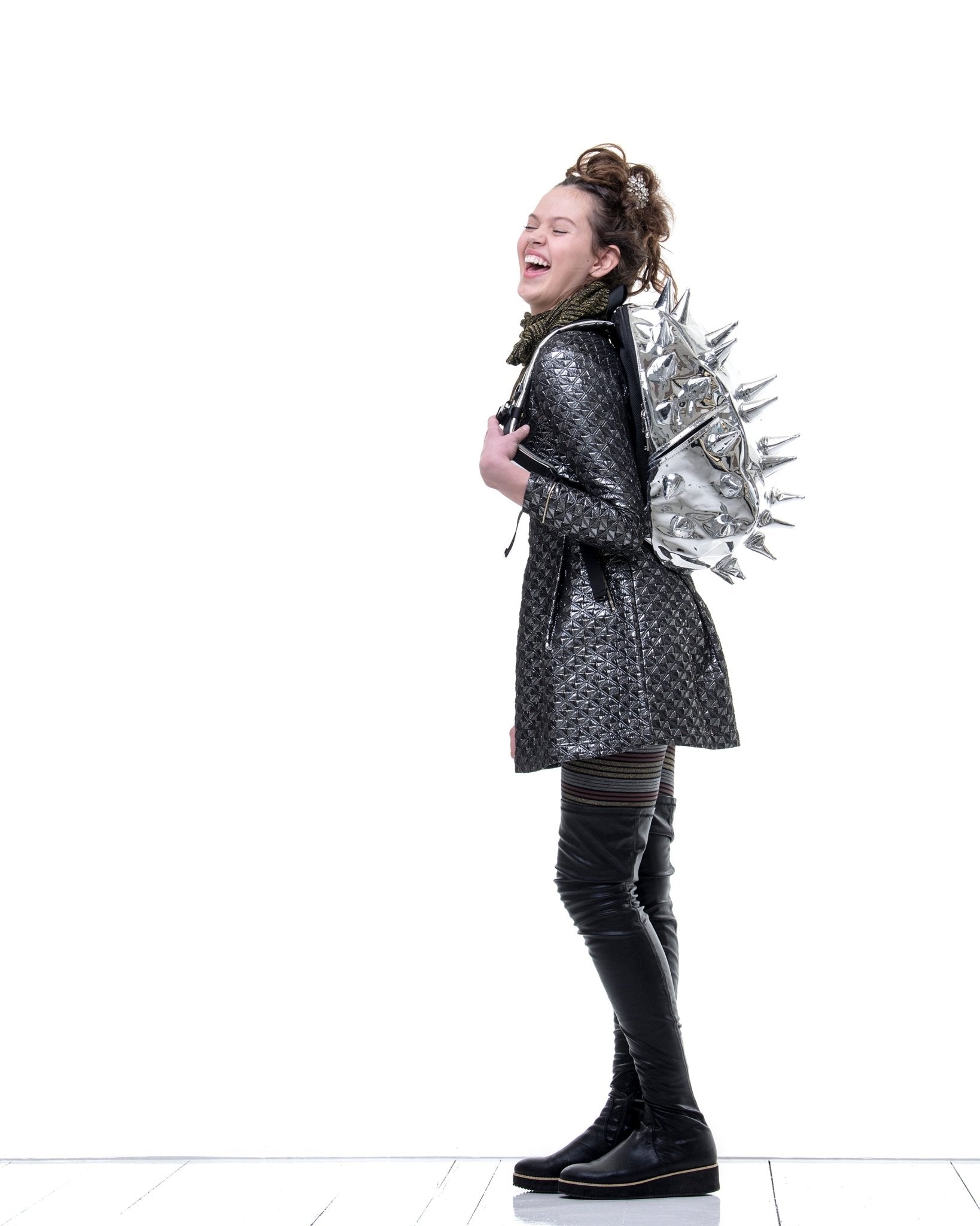ストームサイアの呪い破り:ダイスパック mxn26g8 Silver Backpack with Spikes | Thunderchrome | Madpax – MADPAX